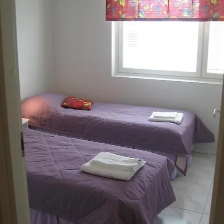 アパートホテル Polar Star Moonlight 3*